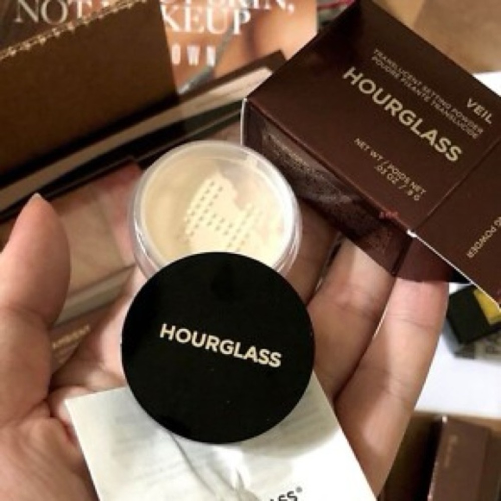 Hourglass Veil Translucent Setting Powder 0.9g Brand new in box!
